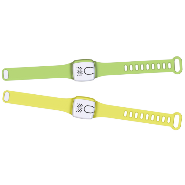 Prenosna ultrazvočna zapestnica SQUARE za odganjanje komarjev med aktivnostmi v naravi.